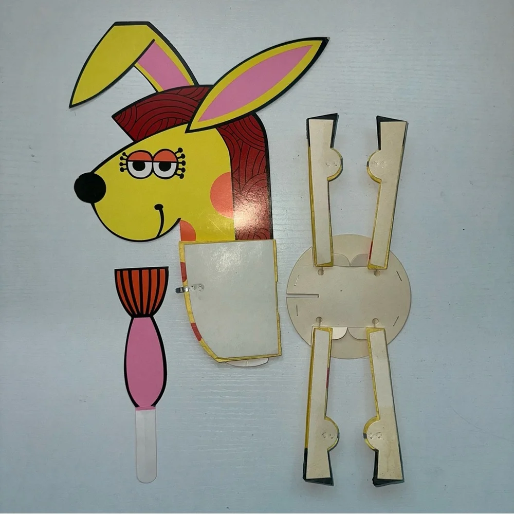 Vtg 1971 Donkey Honeycomb Paper Centerpiece & Game Set